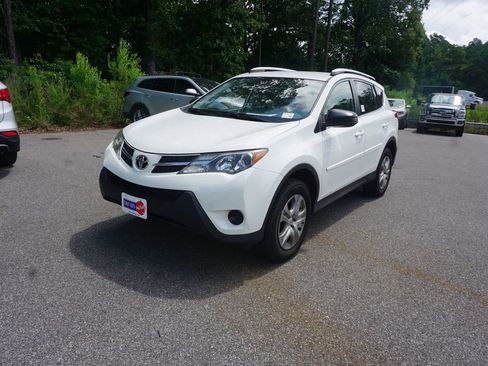 Used 2014 Toyota RAV4 LE FWD image 21