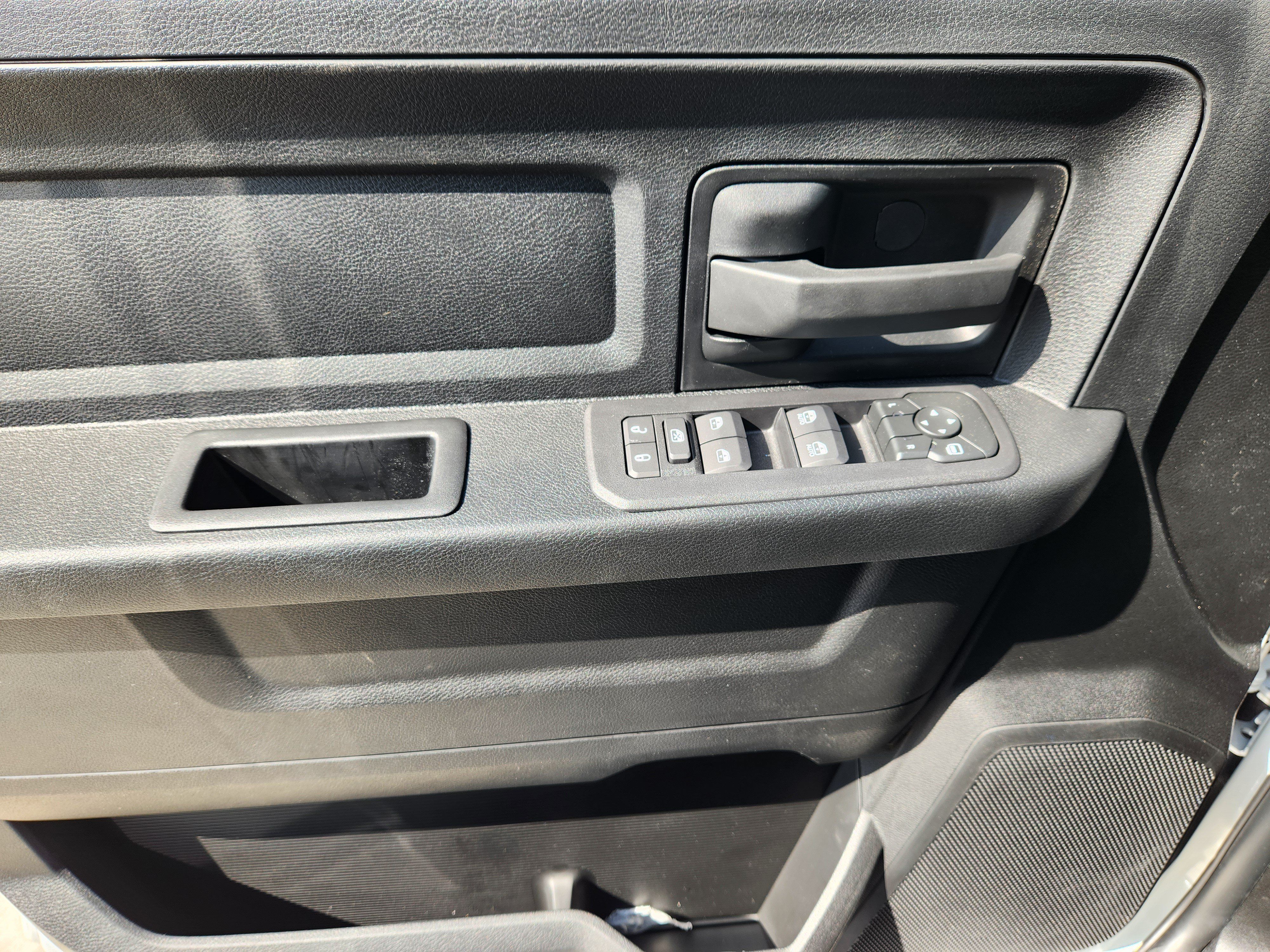 New 2026 RAM 3500 Tradesman w/ Chrome Appearance Group A AWD/4WD image 17