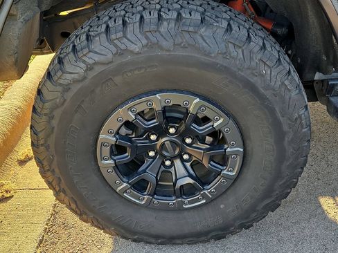 Used 2023 Ford Bronco Raptor AWD/4WD image 5