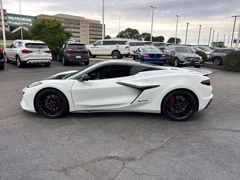 Used 2025 Chevrolet Corvette Z06 RWD image 5