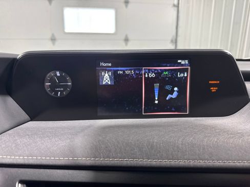 Used 2020 Lexus UX 250h w/ Premium Package AWD/4WD image 29