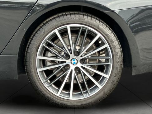 Used 2023 BMW 530i w/ Convenience Package RWD image 25