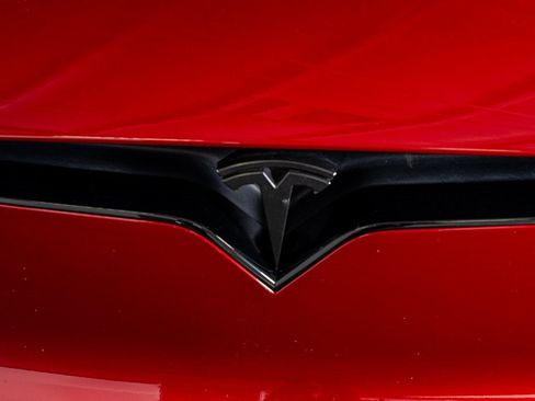 Used 2024 Tesla Model X Plaid image 16