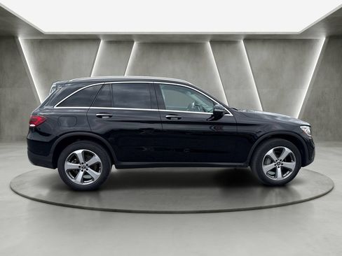 Used 2022 Mercedes-Benz GLC 300 4MATIC w/ Premium Package Lite image 8