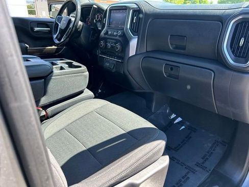 Used 2021 Chevrolet Silverado 1500 LT AWD/4WD image 11