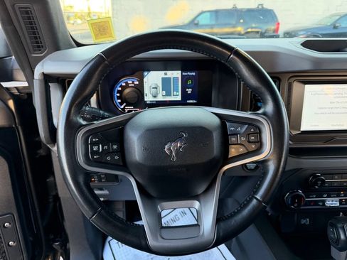 Used 2022 Ford Bronco Black Diamond AWD/4WD image 22