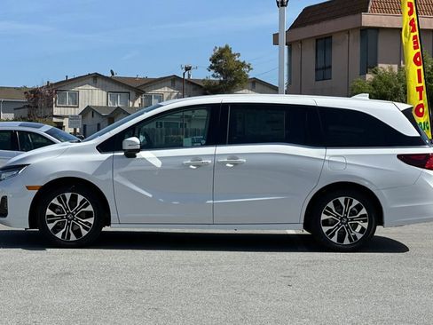 New 2026 Honda Odyssey Elite image 6