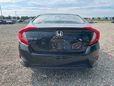 Used 2018 Honda Civic LX image 9