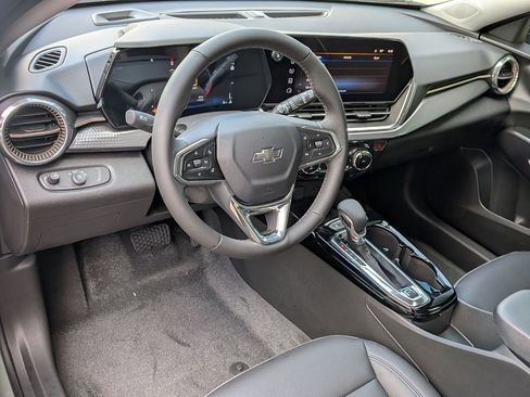 New 2026 Chevrolet Trax ACTIV w/ Sunroof Package image 9