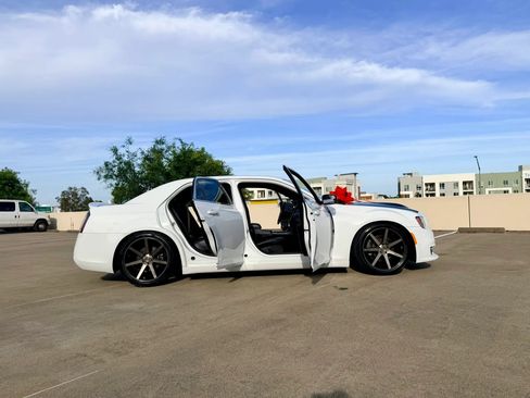 Used 2013 Chrysler 300 S RWD image 49