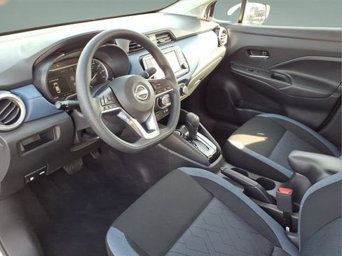 Used 2025 Nissan Versa SV FWD image 12