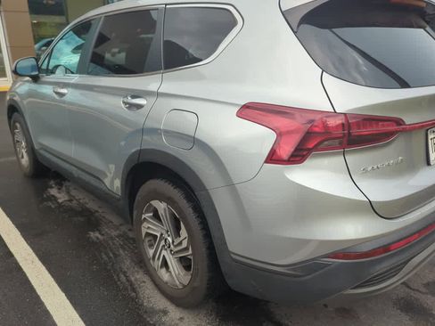 Used 2023 Hyundai Santa Fe SE FWD image 3