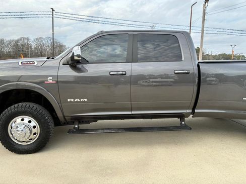 Used 2020 RAM 3500 Laramie image 8