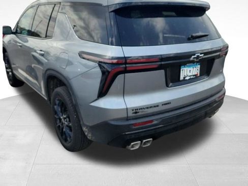 Used 2026 Chevrolet Traverse LT w/ Midnight/Sport Edition image 5