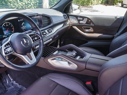 Used 2021 Mercedes-Benz GLS 450 4MATIC image 17