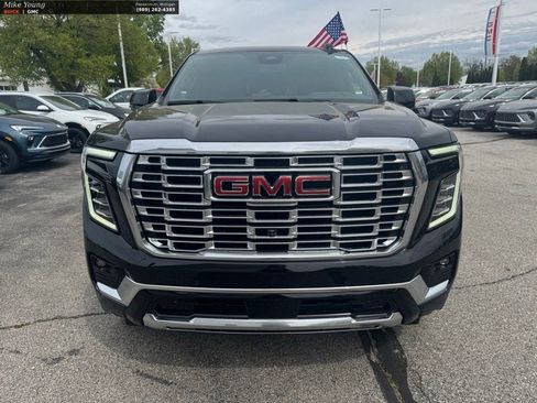 New 2026 GMC Yukon Denali w/ Denali Reserve Package AWD/4WD image 12