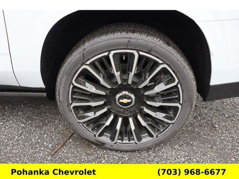 New 2026 Chevrolet Suburban High Country AWD/4WD image 26