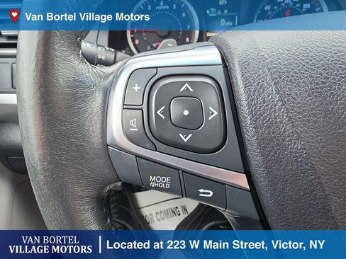 Used 2017 Toyota Camry SE FWD image 16