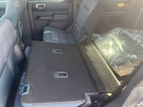 New 2025 Ford Bronco Heritage Edition AWD/4WD image 32