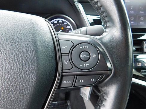 Used 2023 Toyota Camry SE image 16