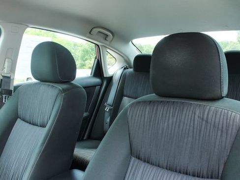 Used 2019 Nissan Sentra SV FWD image 14