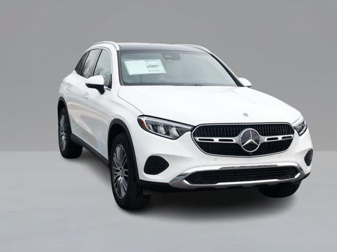 Used 2026 Mercedes-Benz GLC 300 4MATIC image 1
