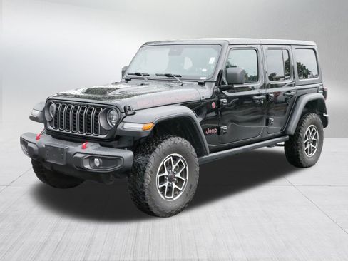 Used 2024 Jeep Wrangler Unlimited Rubicon image 3