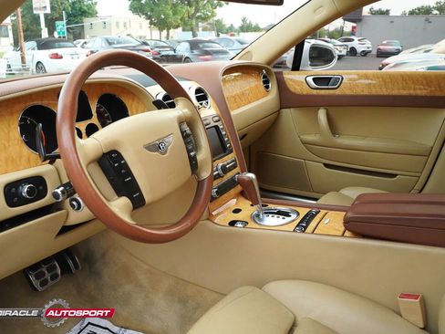 Used 2006 Bentley Flying Spur Flying Spur AWD/4WD image 21