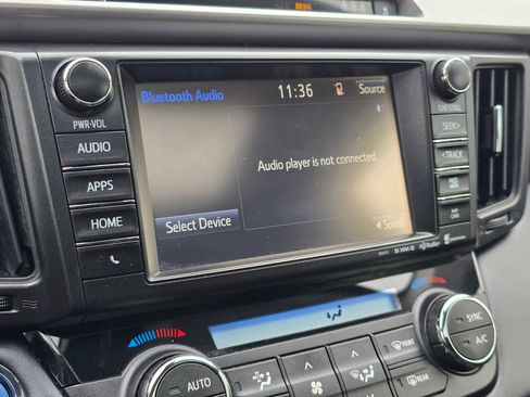 Used 2018 Toyota RAV4 XLE image 32