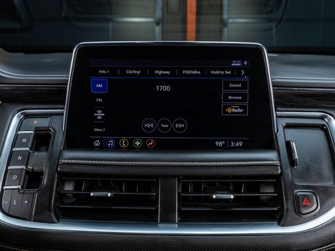 Used 2021 GMC Yukon XL SLT w/ SLT Luxury Package RWD image 21