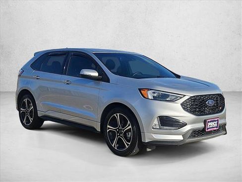 Used 2019 Ford Edge ST w/ Convenience Package AWD/4WD image 3