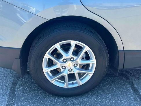 Used 2024 Chevrolet Equinox LT AWD/4WD image 11