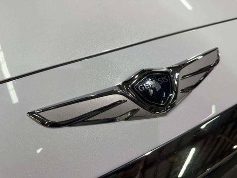 Used 2019 Genesis G90 5.0 Ultimate RWD image 16