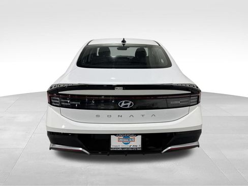 Used 2025 Hyundai Sonata SEL FWD image 23