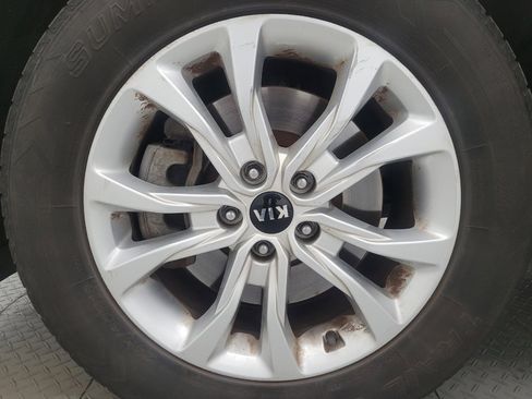 Used 2021 Kia Telluride LX image 31