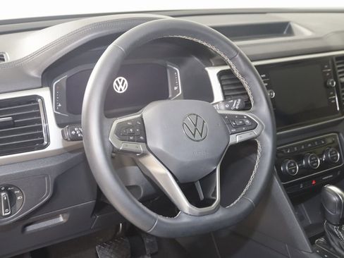 Used 2021 Volkswagen Atlas SEL Premium image 6