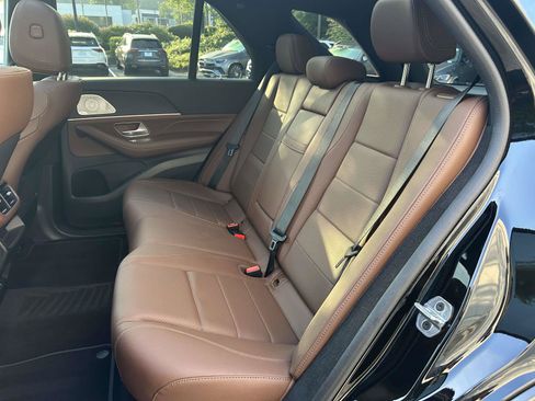 Certified 2025 Mercedes-Benz GLE 450e 4MATIC image 40