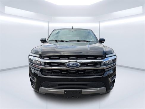 Used 2024 Ford Expedition Max Limited image 8