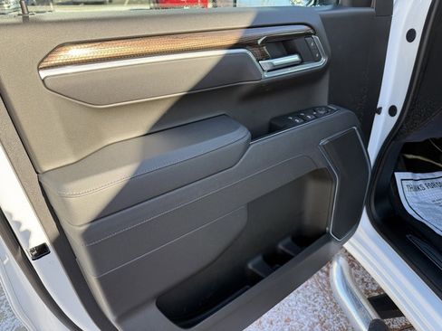 Used 2025 Chevrolet Silverado 1500 LT w/ Protection Package image 9