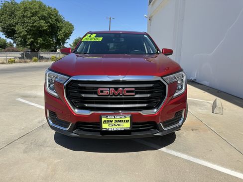 Used 2024 GMC Terrain SLE image 5