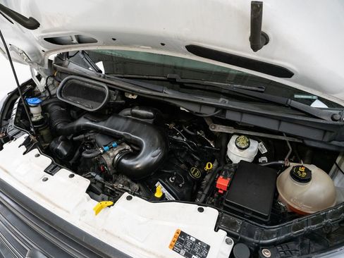 Used 2017 Ford Transit 250 130 Low Roof image 3