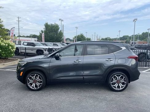 Used 2022 Kia Seltos SX w/ Sunroof Package AWD/4WD image 5