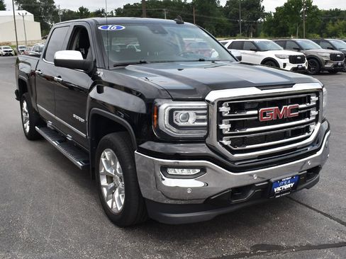 Used 2016 GMC Sierra 1500 SLT w/ SLT Premium Package AWD/4WD image 12