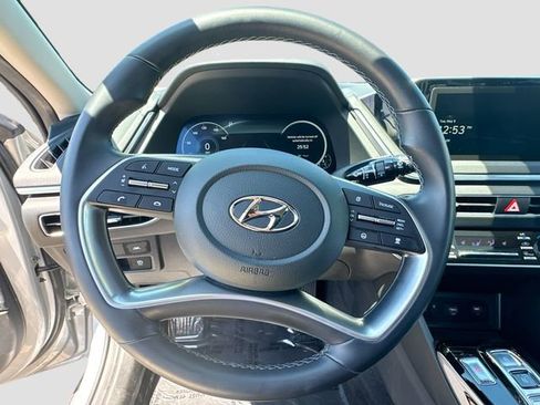 Used 2023 Hyundai Sonata SEL w/ Convenience Package FWD image 11