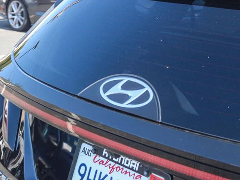 Used 2023 Hyundai Tucson SEL w/ Convenience Package FWD image 11
