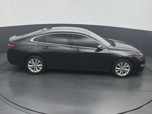 Used 2022 Chevrolet Malibu LT FWD image 25