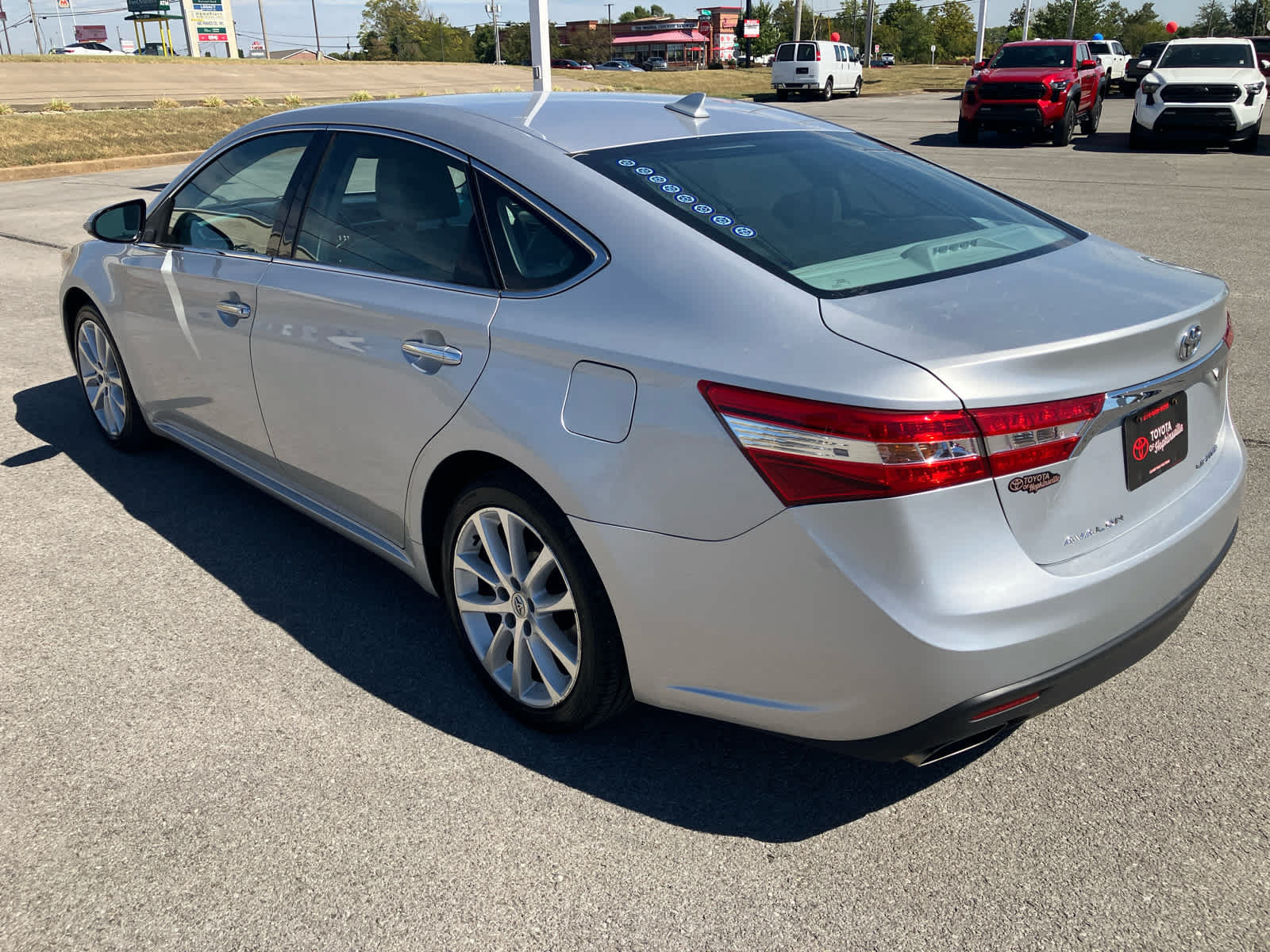 Used 2014 Toyota Avalon Limited FWD image 5