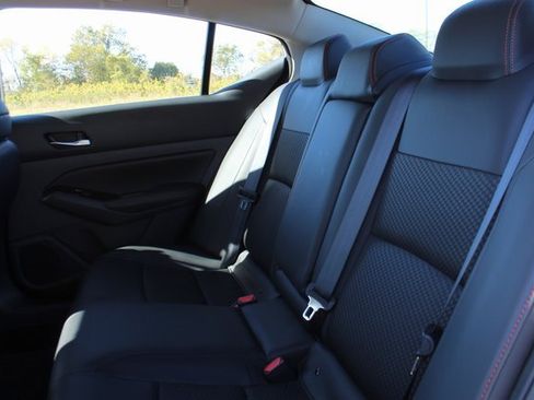 Used 2025 Nissan Altima 2.5 SR image 27