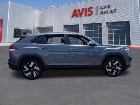Used 2025 Volkswagen Atlas Cross Sport SE AWD/4WD image 5