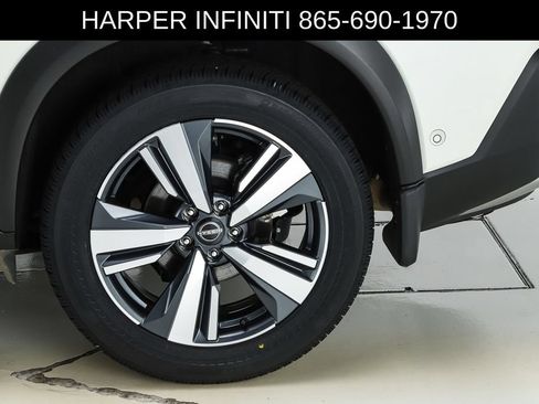 Used 2023 Nissan Rogue Platinum AWD/4WD image 7